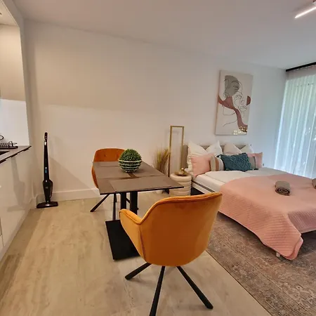 Szeged Starlight Rose Apartment Exterior photo